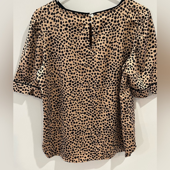 Dotted Puff Sleeve Top - Picture 3 of 3